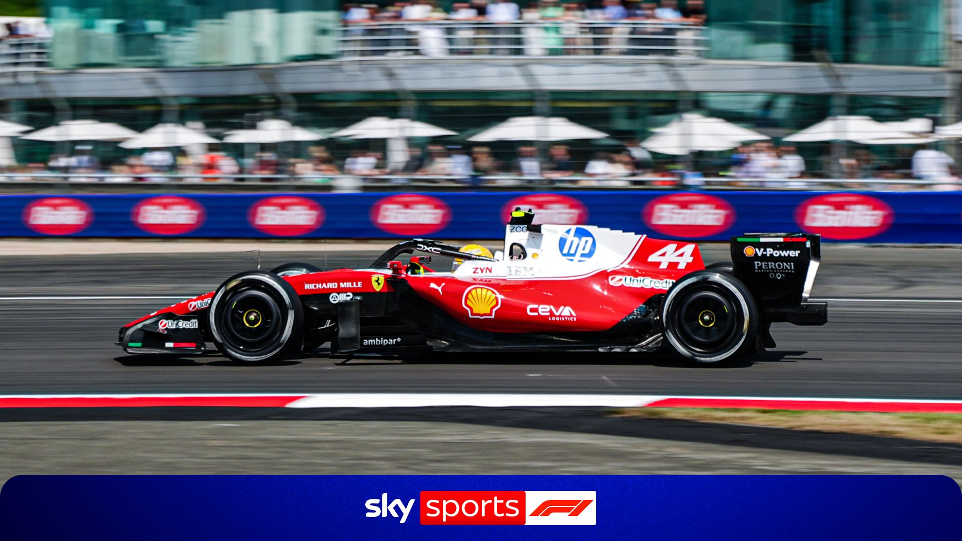 Hamilton, Silverstone'da 1. sırayı en hızlı şekilde alırken kalabalık coşuyor!