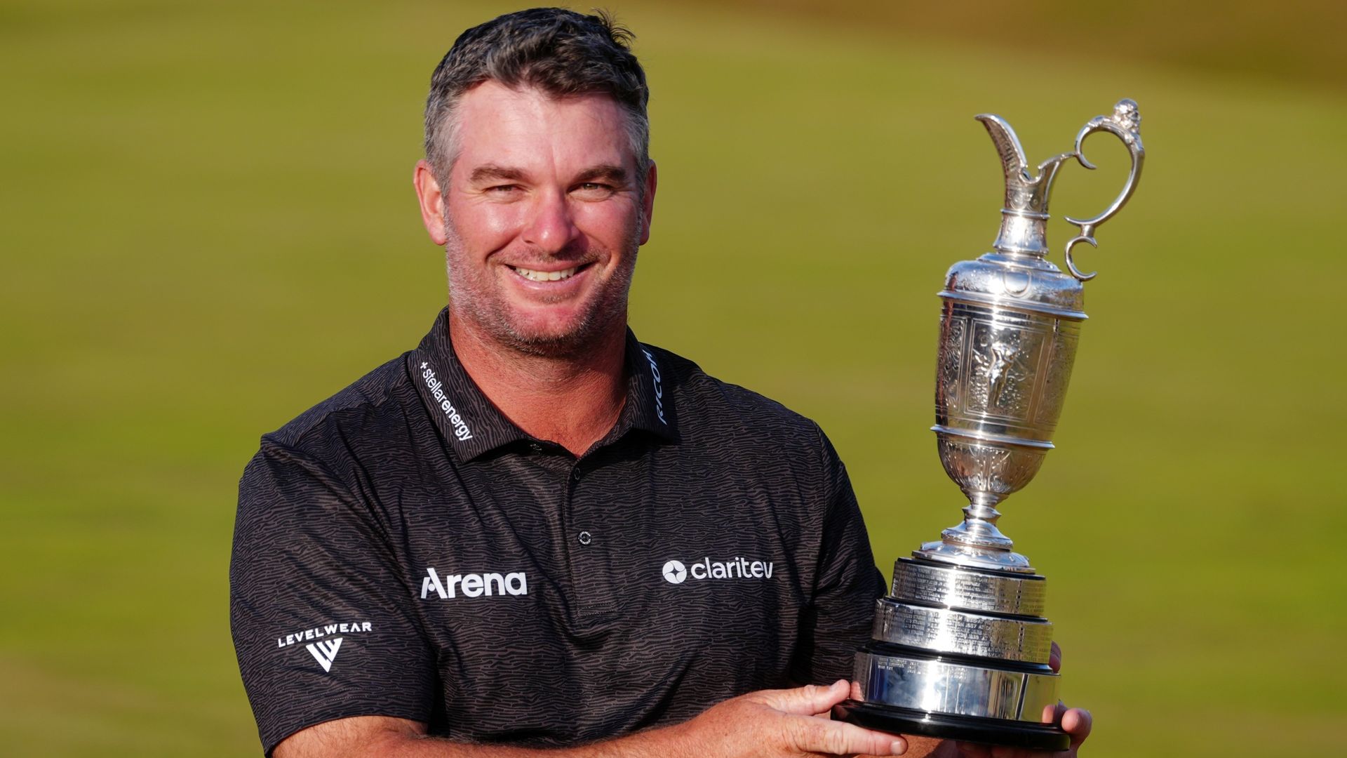 'My hands were all over the place!' - Fox savours dramatic Open win