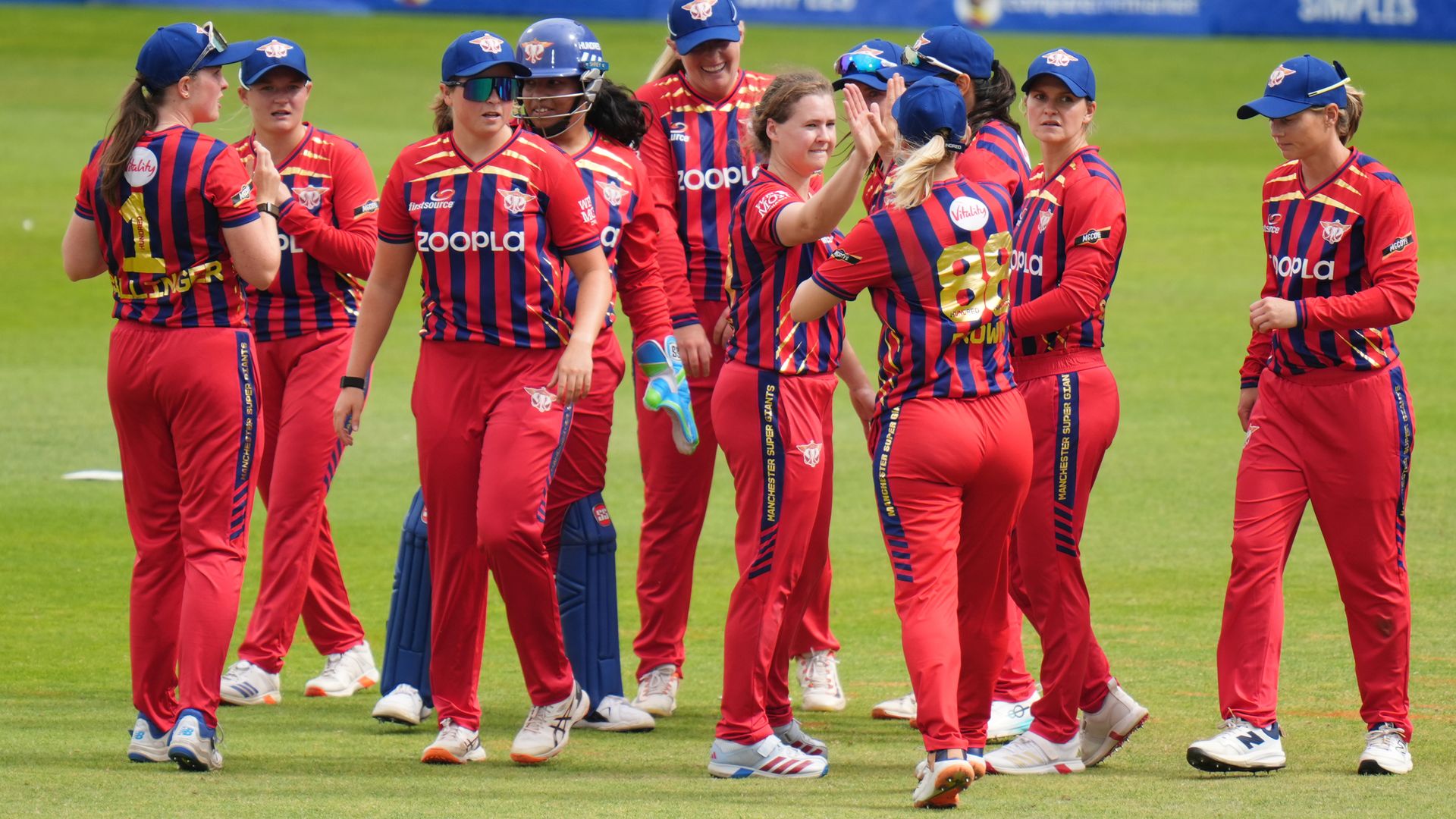 Mandhana fires Manchester Super Giants to victory over SunRisers Leeds