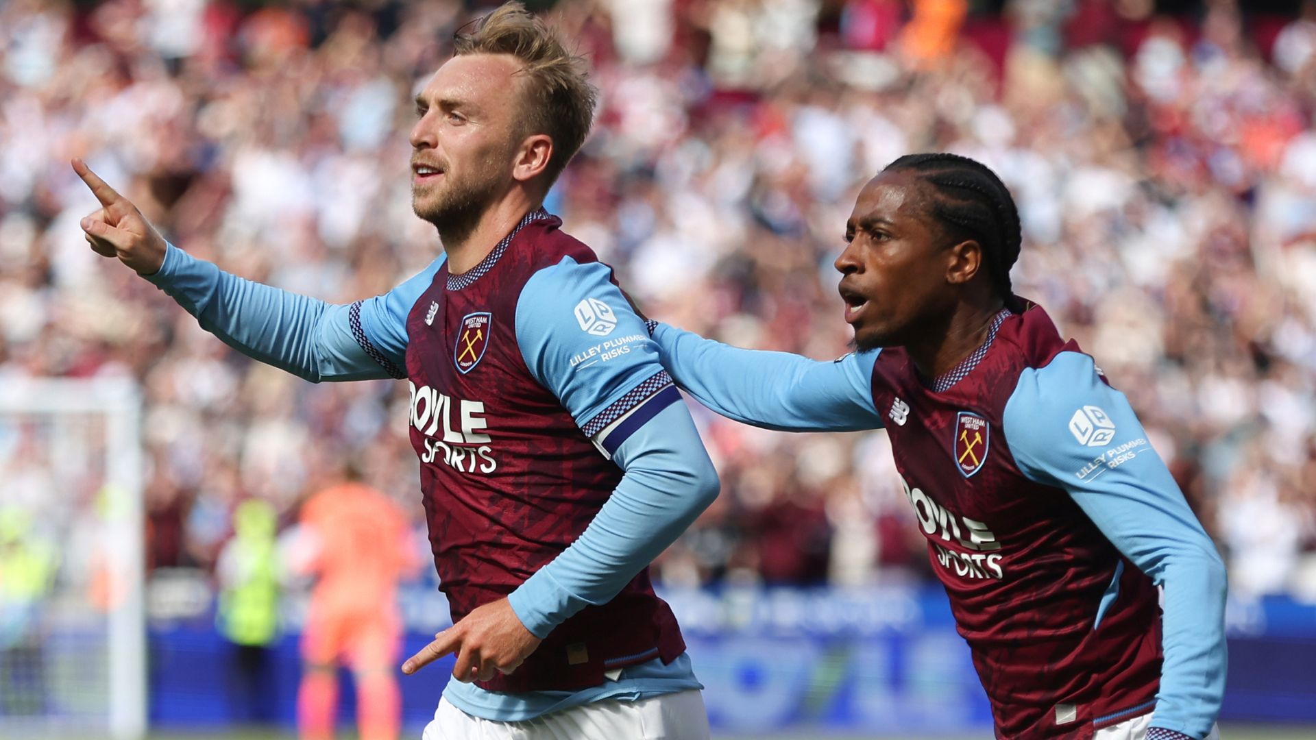 Bowen strikes as West Ham hit back to lead! Norwich lead | All Carabao Cup on Sky LIVE!