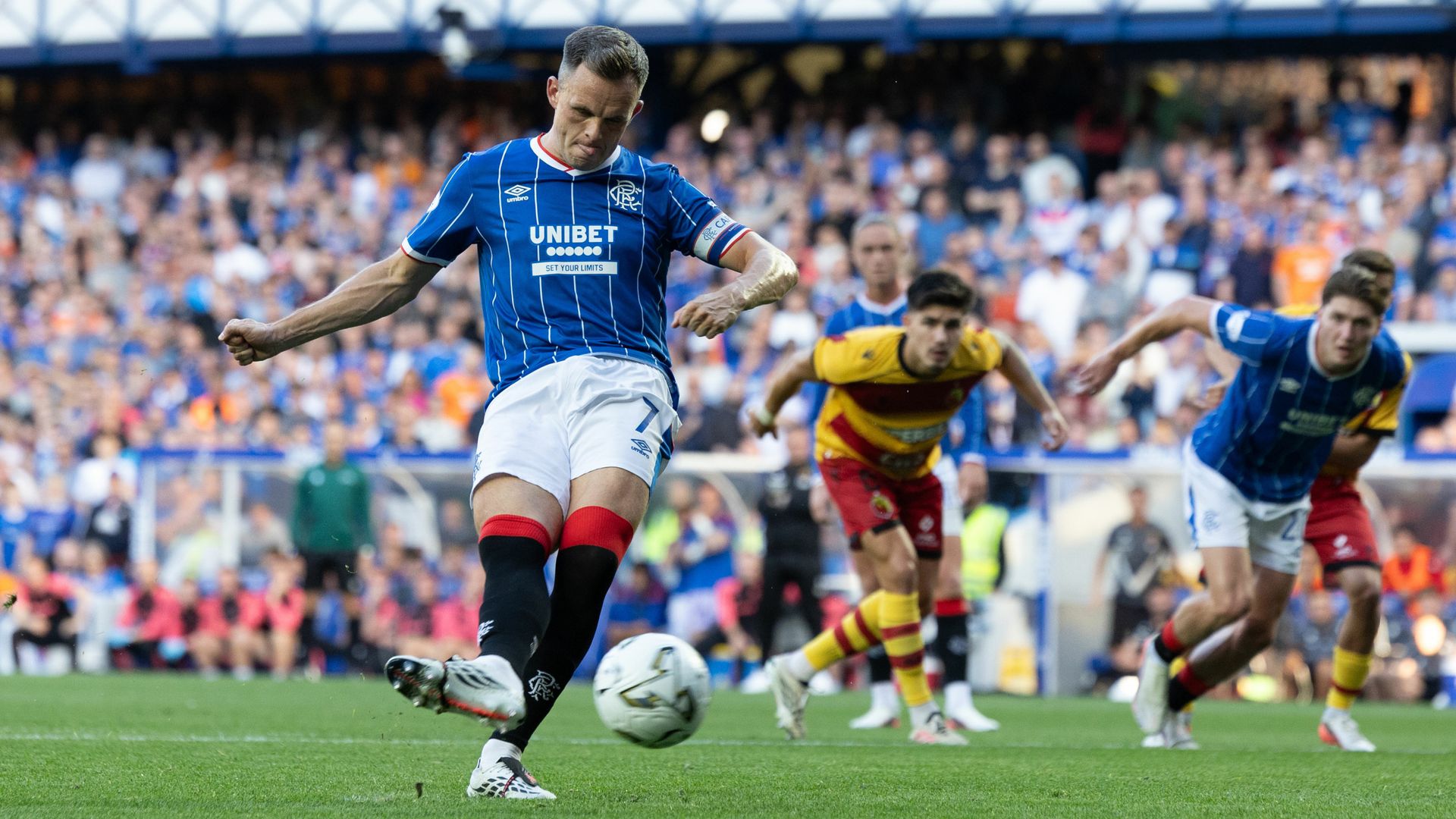 Shankland pulls Rangers level on aggregate vs Jagiellonia LIVE!