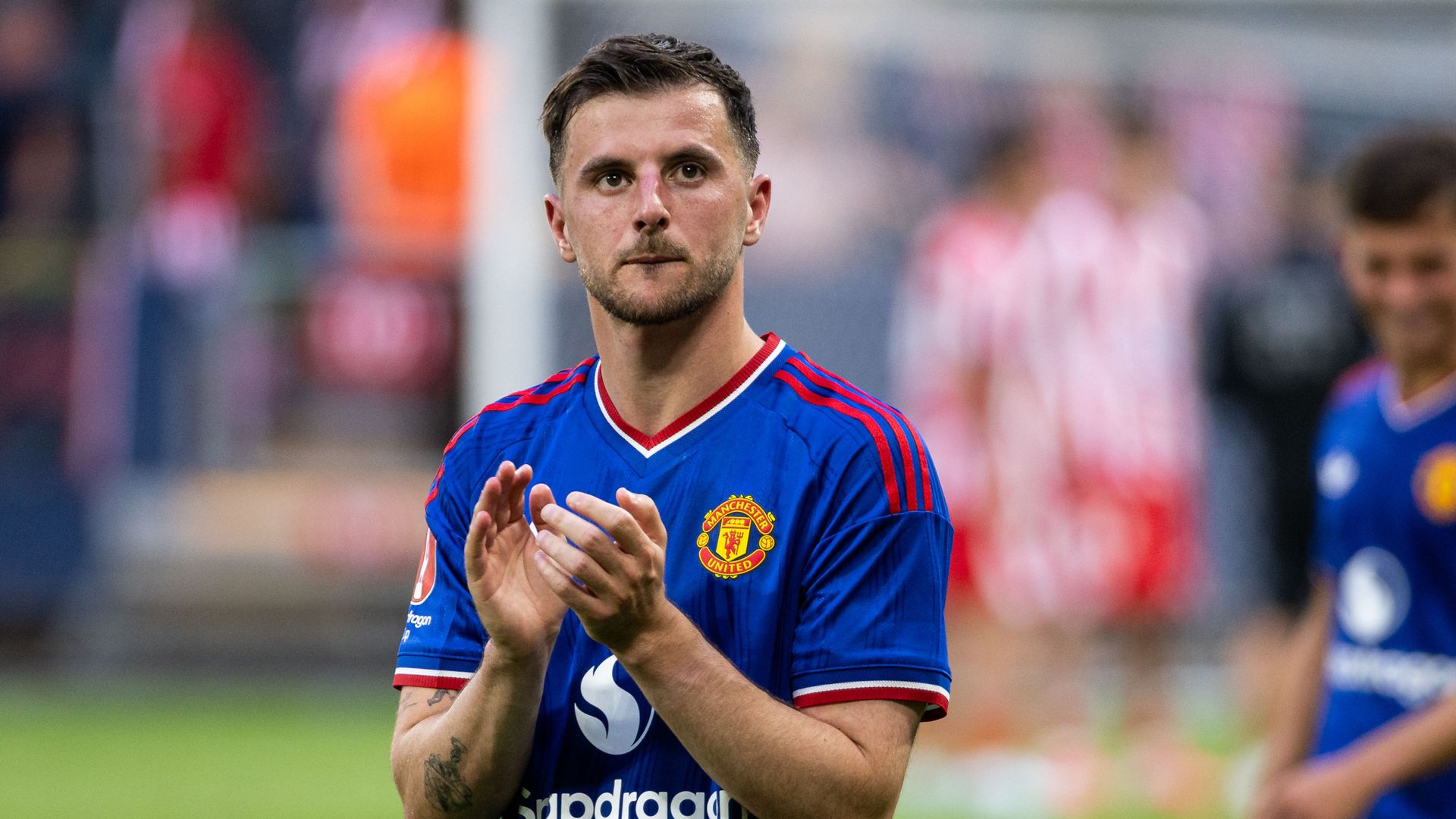 Can Mount be the third midfielder Man Utd are looking for?