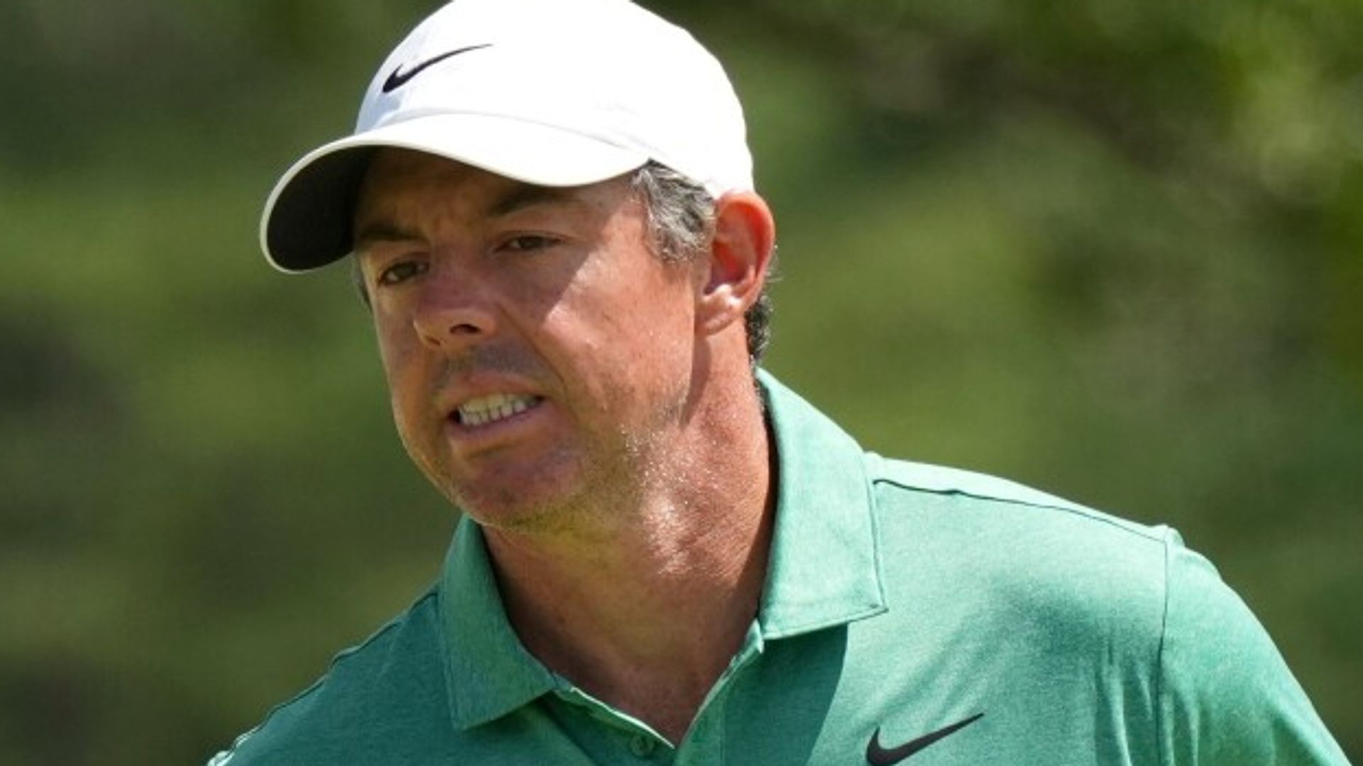 Woodland closes on Clark as McIlroy slips back after dream start LIVE!