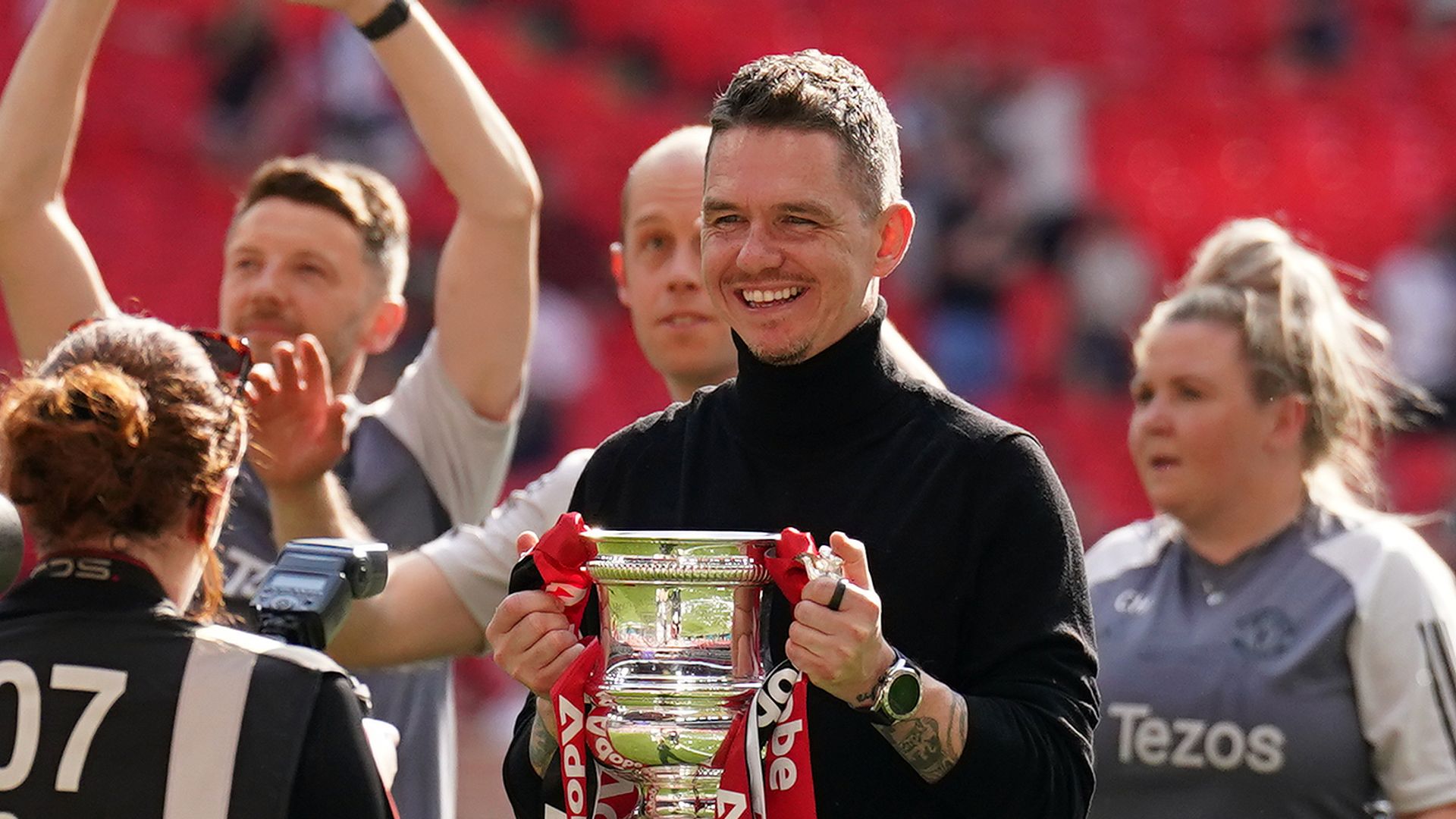WSL latest: Why Skinner has left Man Utd