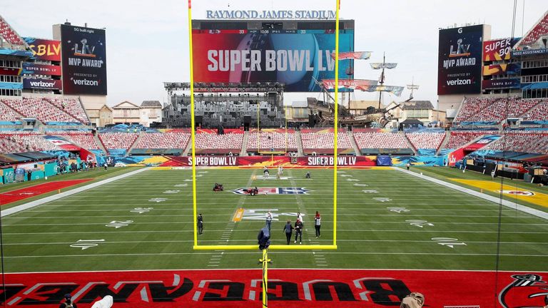 Tampa Bay Buccaneers – Raymond James Stadium, Kapazität: 65.890