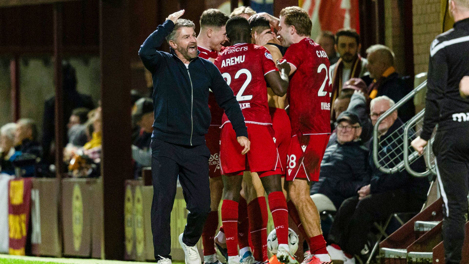 Aberdeen secure emphatic win over Motherwell