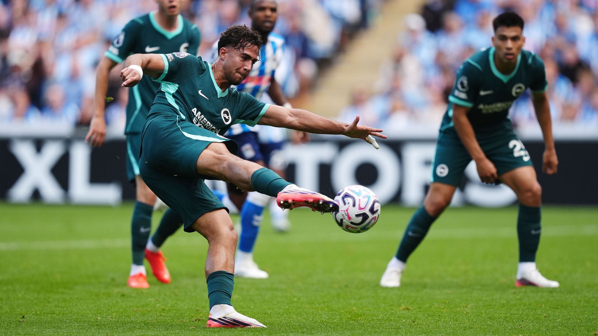 Kostoulas strikes to put Brighton ahead at Coventry LIVE!