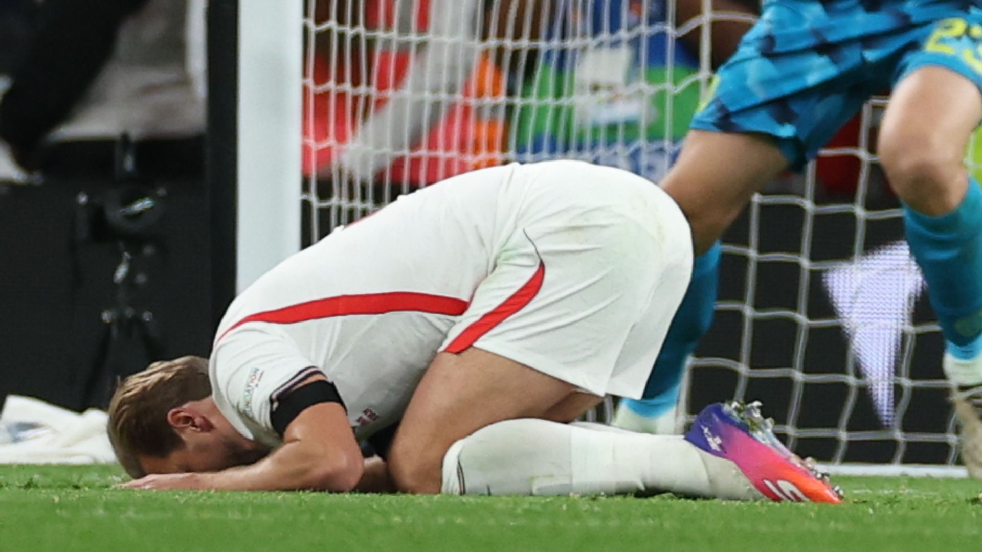 Spain show their class as errors cost England in Nations League loss