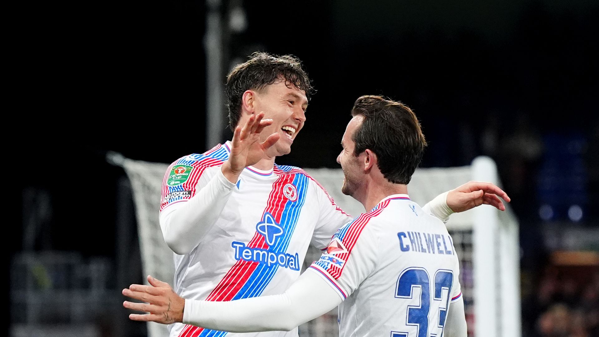 Strand Larsen double sees Palace cruise into round four