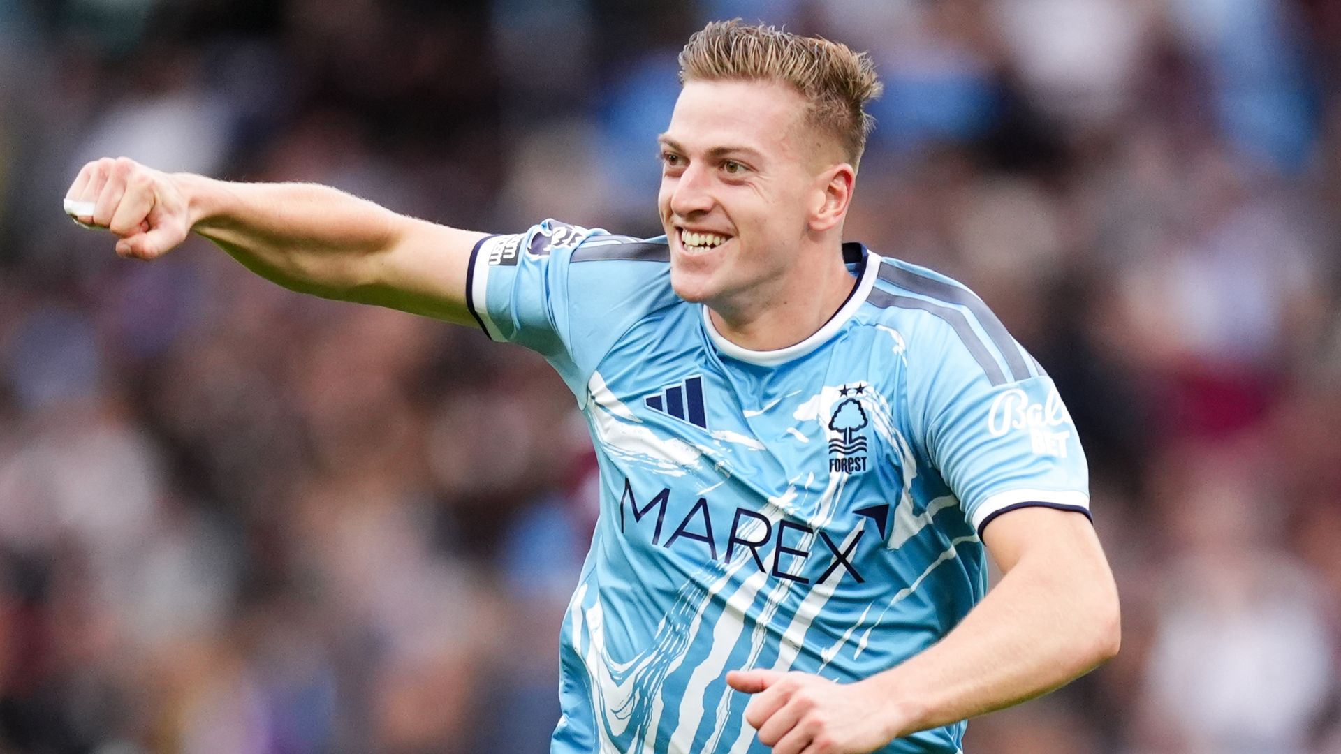 Delap stunner puts Forest in front against Aston Villa LIVE!
