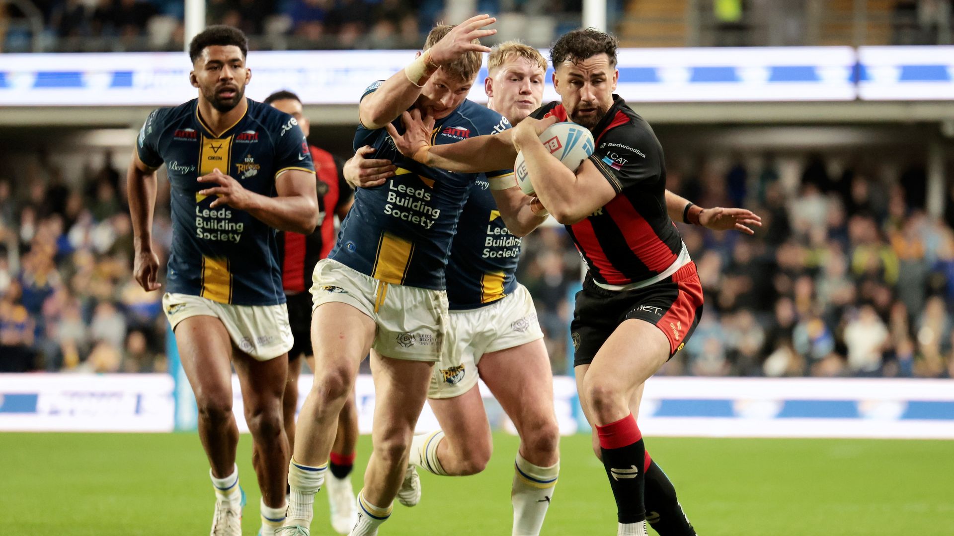 Super League semi-finals LIVE! Controversial penalty puts Warrington ahead vs Leeds
