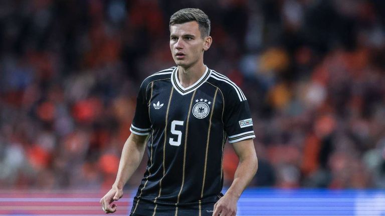 YANNIK ENGELHARDT: Mittelfeldspieler (25 Jahre, SC Freiburg) - am 24. September 2026 vs. Niederlande (1:1)
