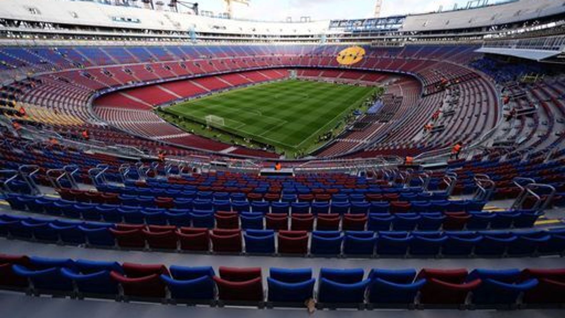 إسبانيا تتقدم لكأس العالم للرجبي 2035 - هل يمكن أن يستضيف نو كامب أو برنابيو النهائي؟