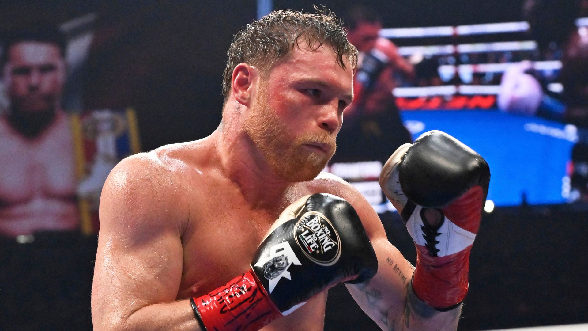 Mbilli deducted point as Canelo starts to dictate LIVE!