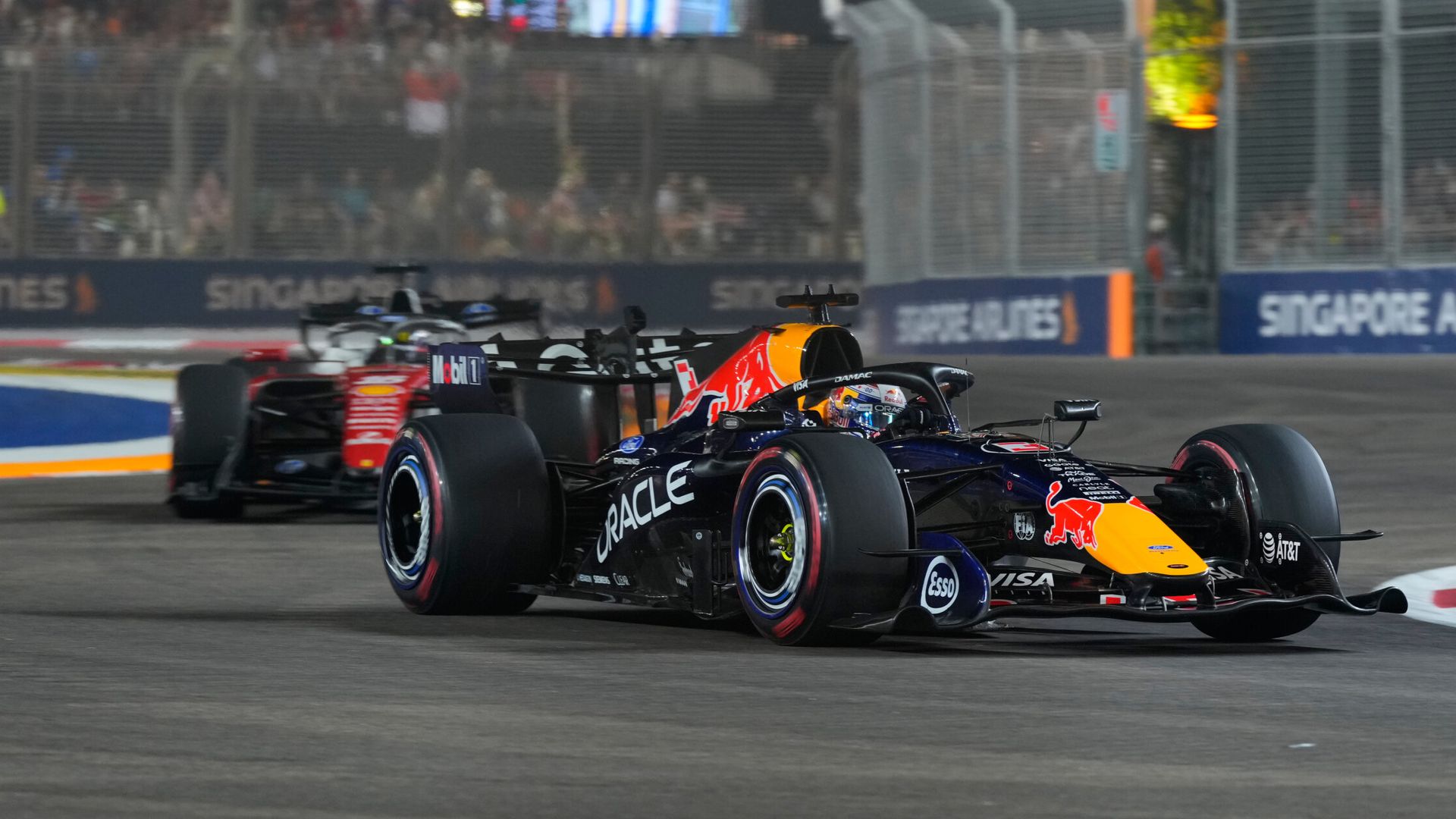 Singapore GP: Verstappen leads as Hamilton attempts aggressive strategy LIVE!