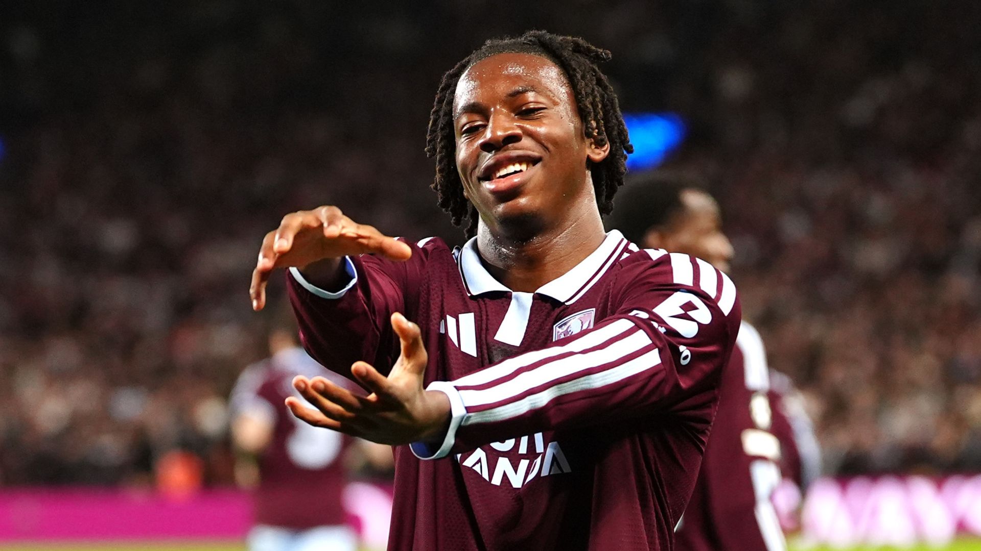 Villa lead Fenerbahce as Manzambi's shot deflects in LIVE!