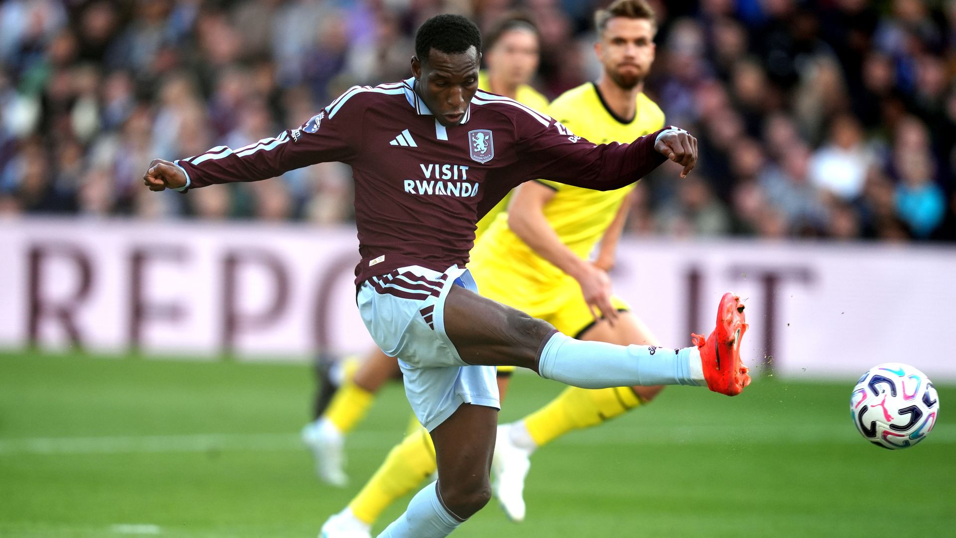 Jackson levels for Villa against Brentford LIVE!