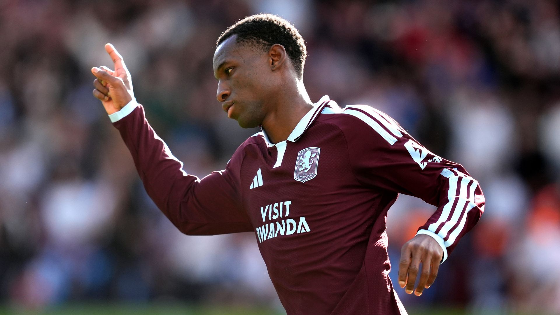 Jackson levels for Villa against Brentford LIVE!