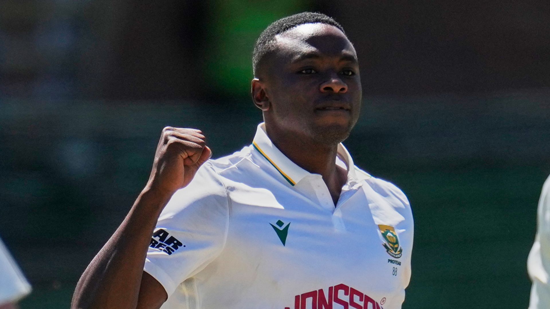 Australia skittled for 99 as stunning South Africa comeback continues
