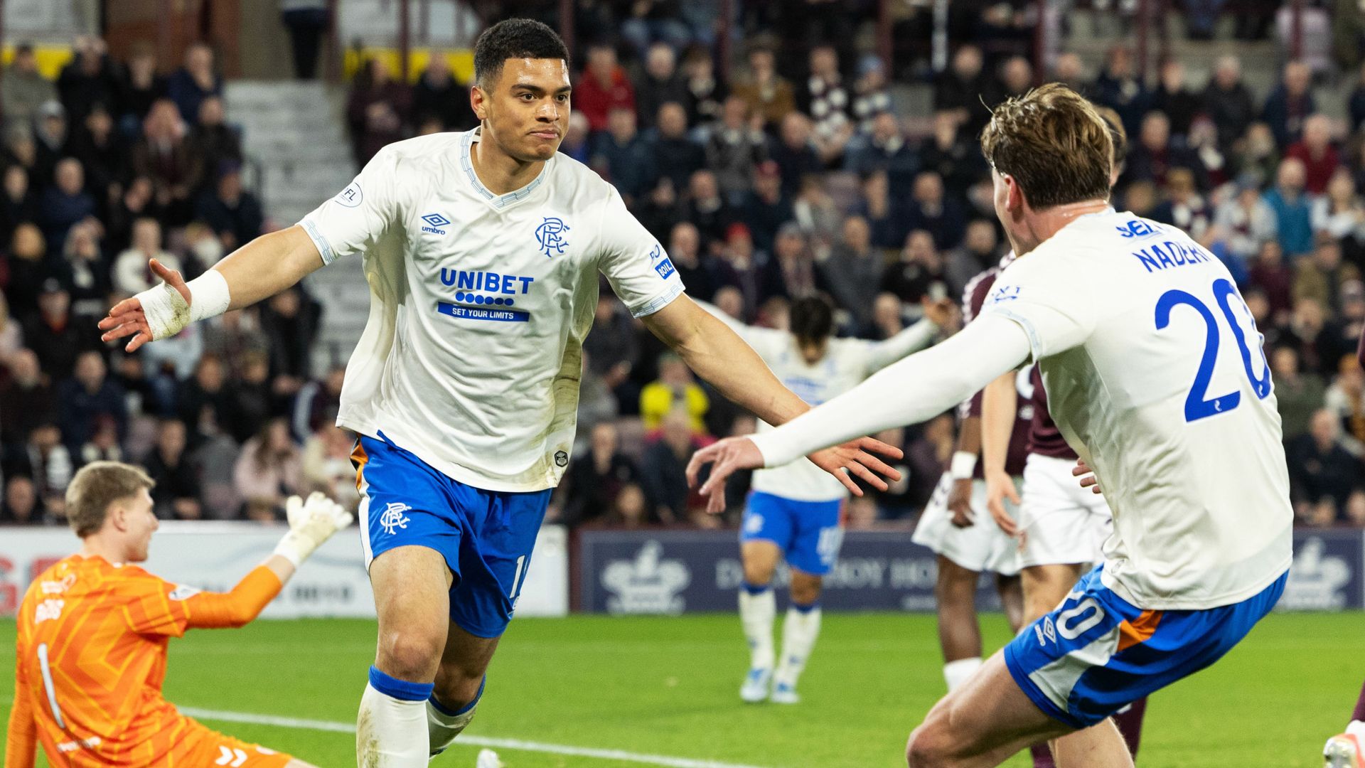 Rangers lead on McInnes' Hearts return as Celtic behind LIVE!