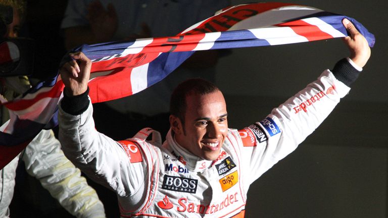 Platz 2: Lewis Hamilton (23 Jahre, 9 Monate, 26 Tage)